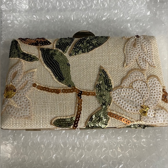 🆕 Floral Sequin Embroidered Box Clutch Handbag - Picture 8 of 8